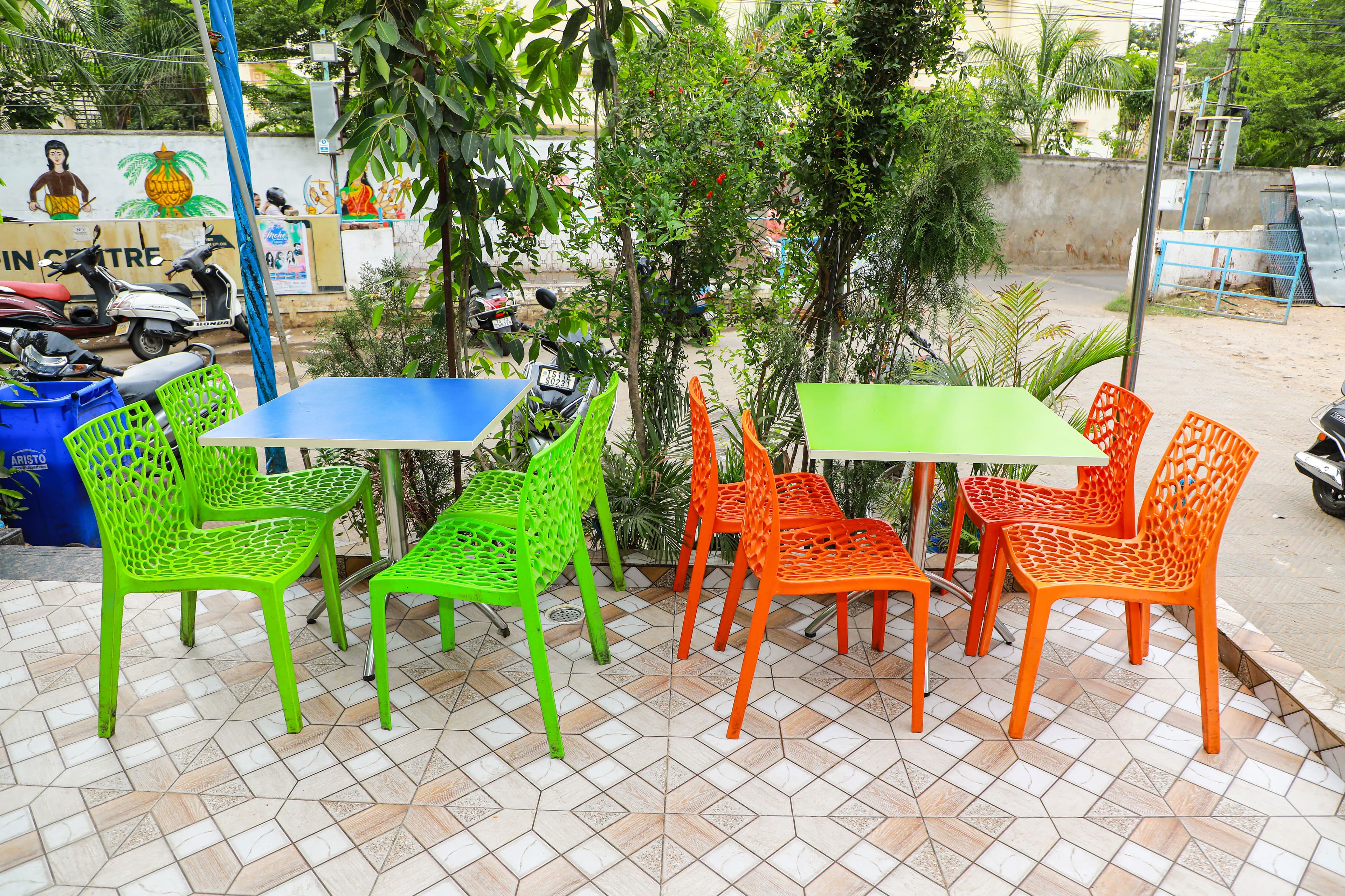 Royal Tiffin Centre 3