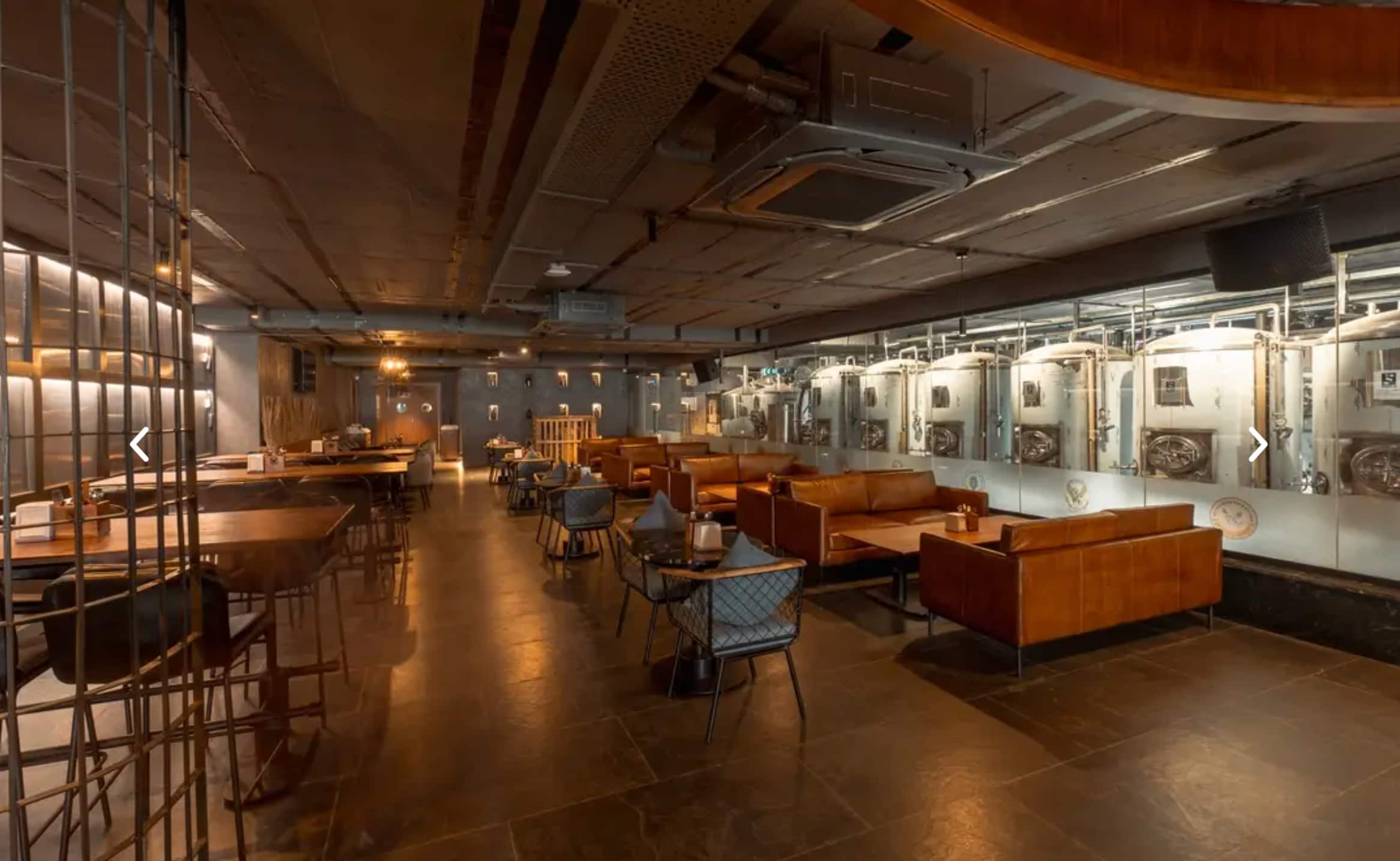 Mythus Brewpub - Photo 2