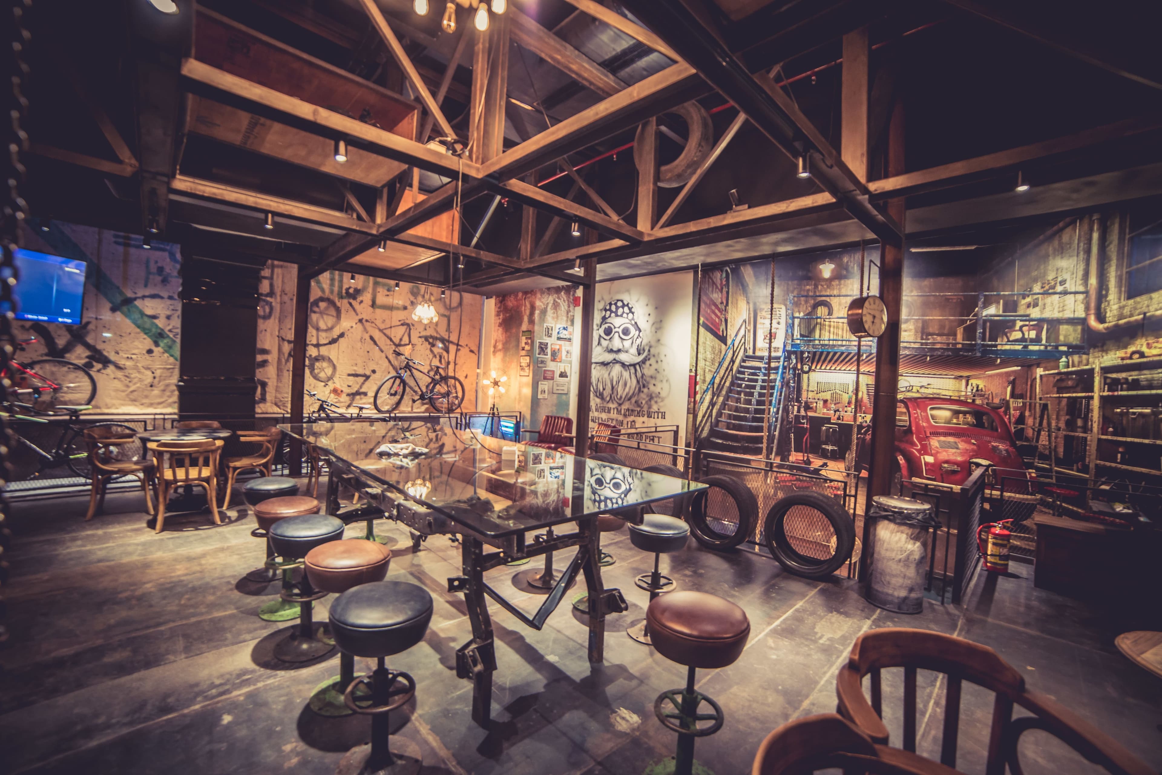 Driven Cafe - Photo 2