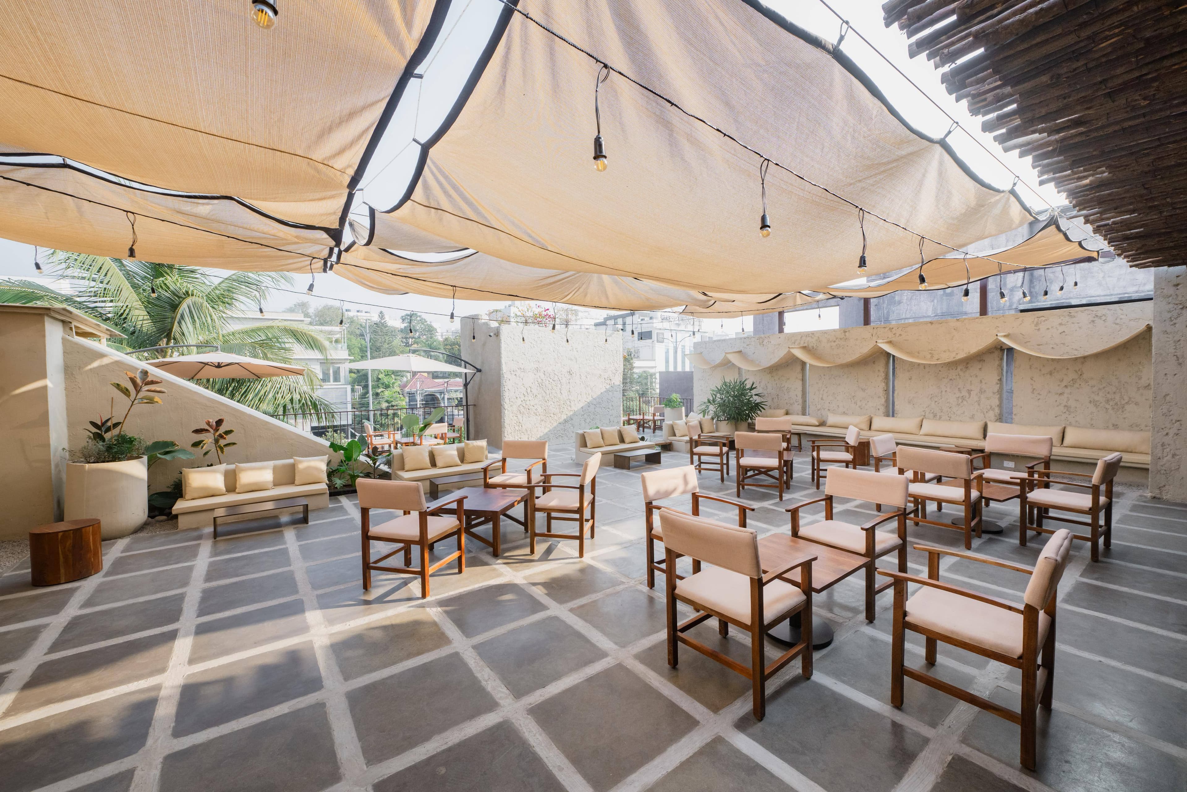 Kisscoff Cafe - Photo 5