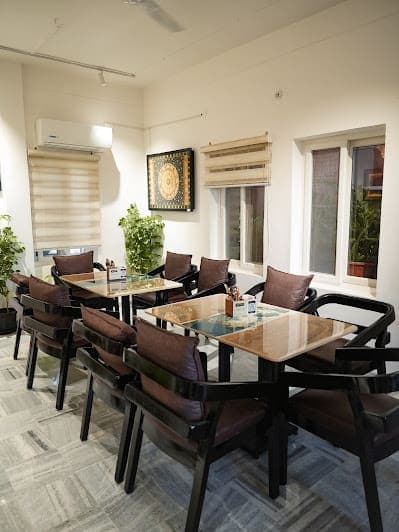 Urban Nemo Cafe - Photo 3