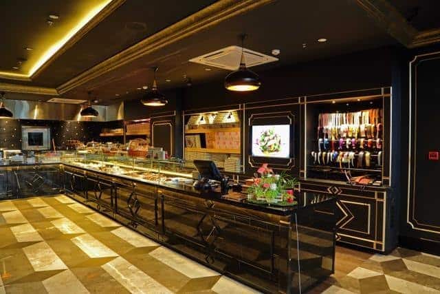 Van Lavino - Photo 4