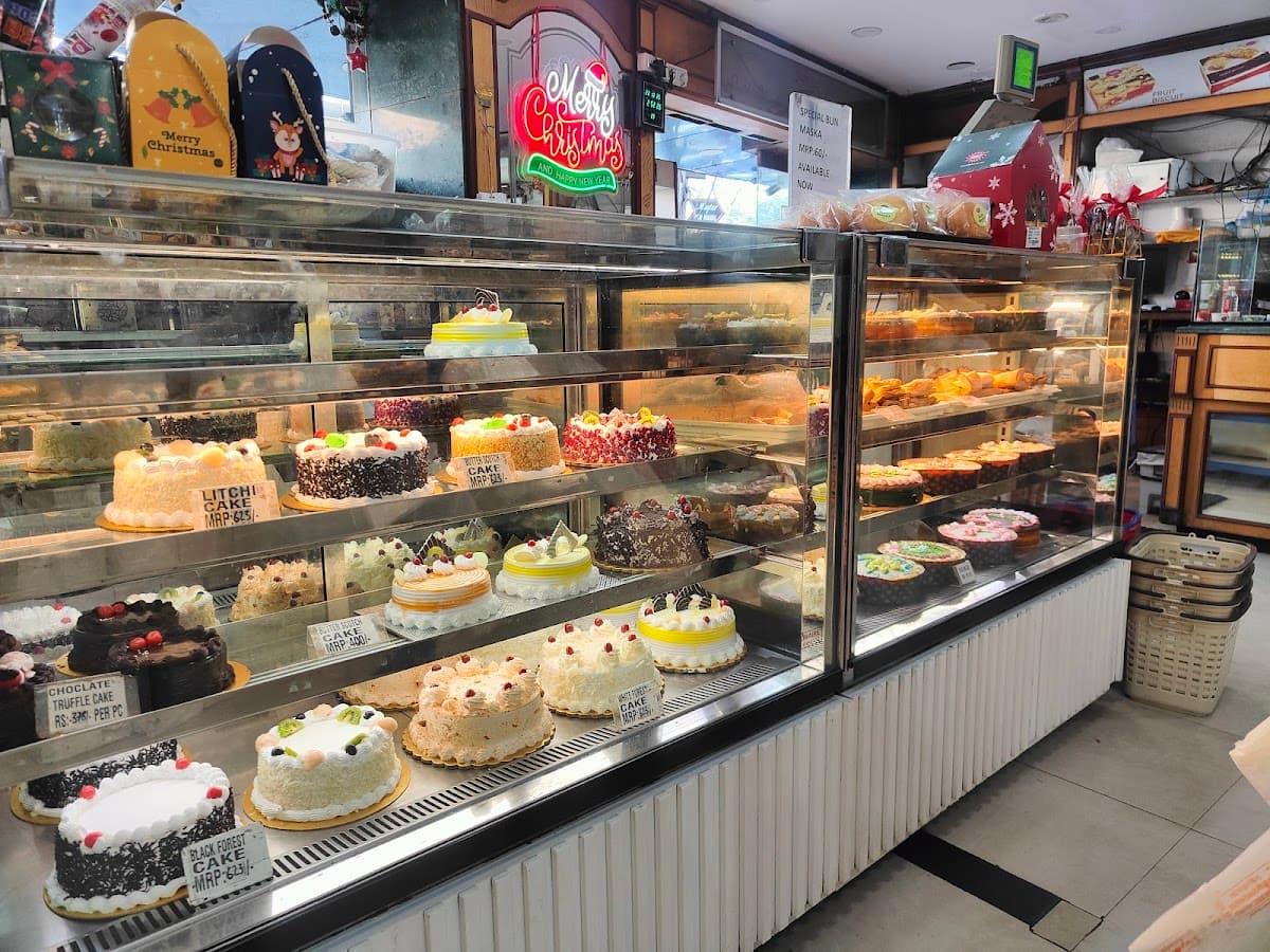 Karachi Bakery - Photo 4